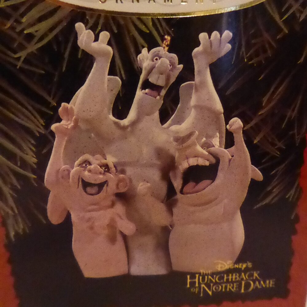 NEW 1996 HALLMARK DISNEY HUNCHBACK OF NORTE DAME ORNAMENT LOT OF 4 - Picture 10 of 14